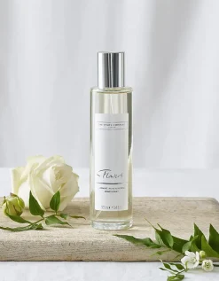 Flowers Signature Candle