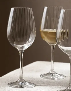 Skye Optic Wine Glasses – Set of 4