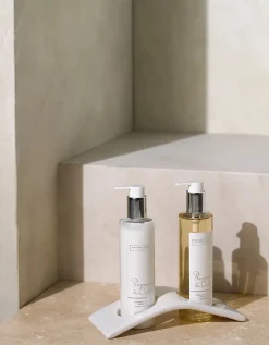 The Bath & Body Deluxe Gift Box