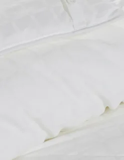 7.5 Tog Hypoallergenic Soft & Light Breathable Duvet